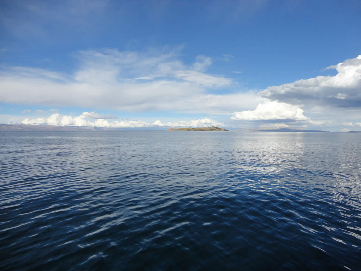 Titicaca Lake and Sun Island Shared Tour Full day, Lake Titicaca Tours, La Paz