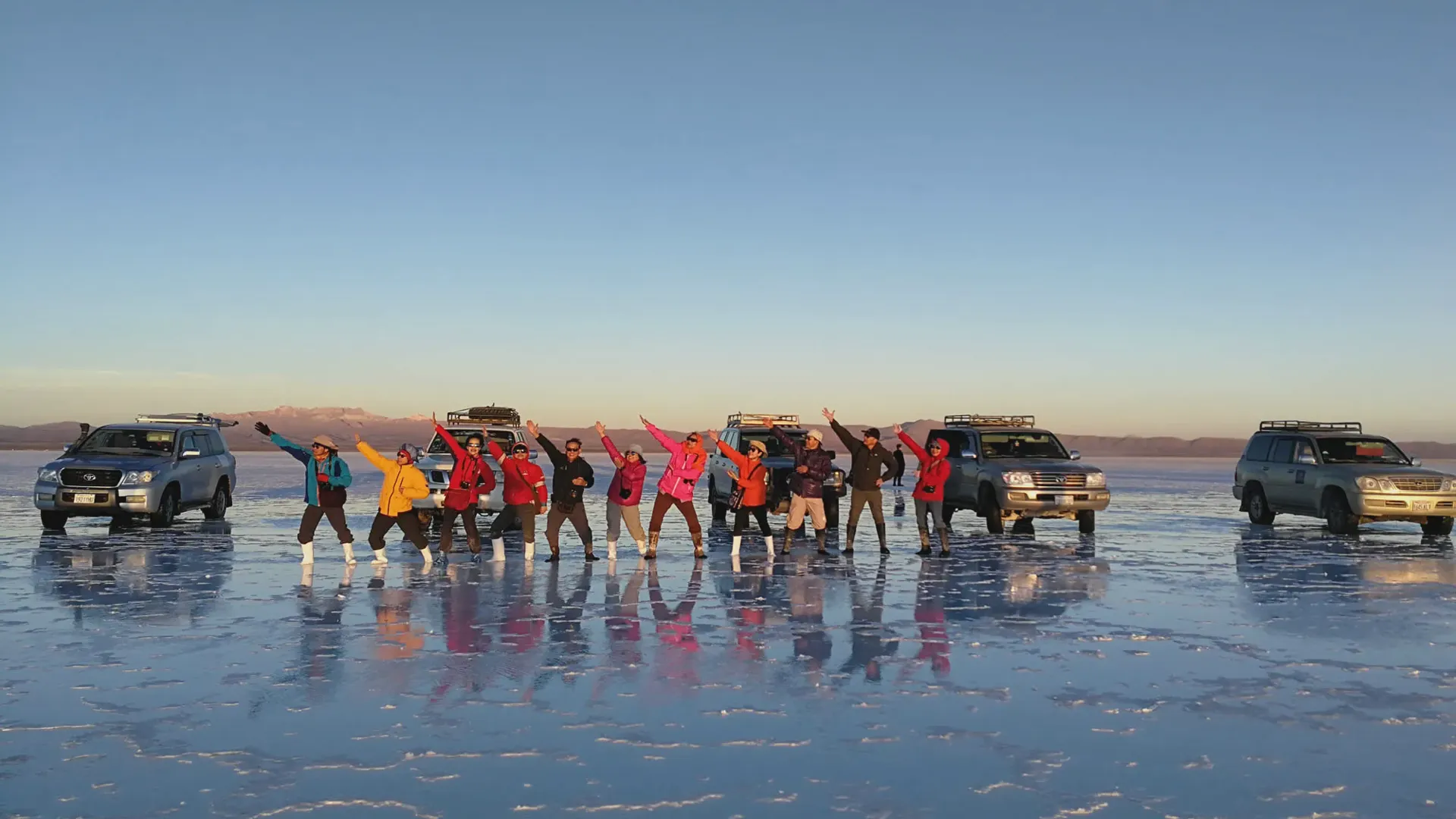Private vs Shared Uyuni Tour: The Honest Insider Guide